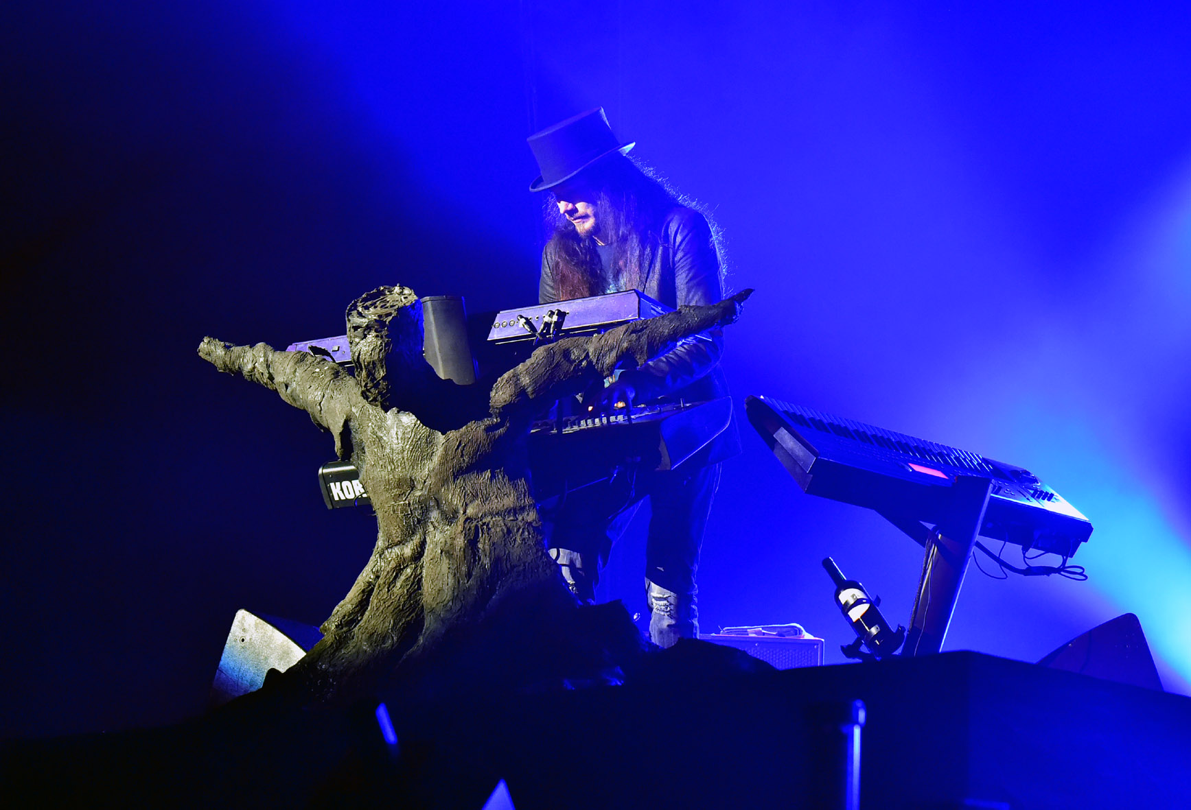 NIGHTWISH – ENDLESS FORMS MOST BEAUTIFUL